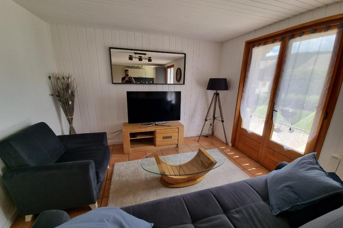 Le Petit Bois Apartment เลรูส ภายนอก รูปภาพ